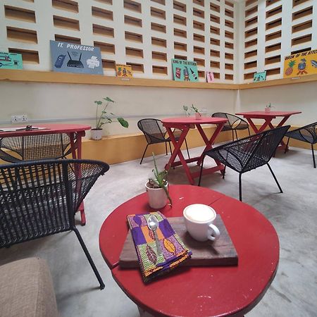 קומסי Tumi Hostel מראה חיצוני תמונה