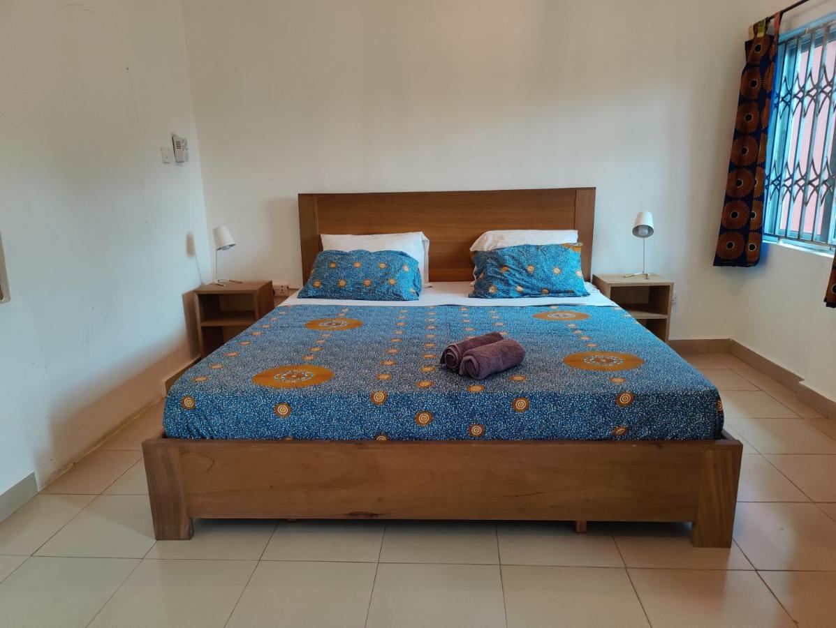 קומסי Tumi Hostel מראה חיצוני תמונה