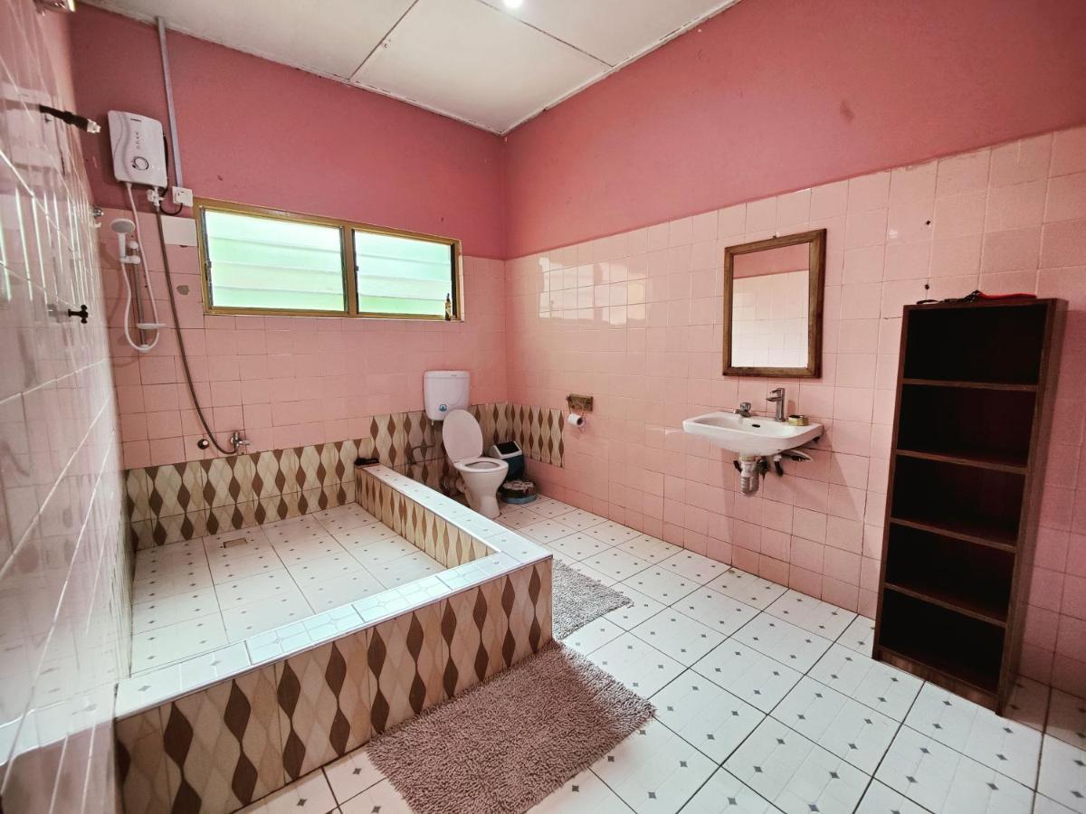 קומסי Tumi Hostel מראה חיצוני תמונה