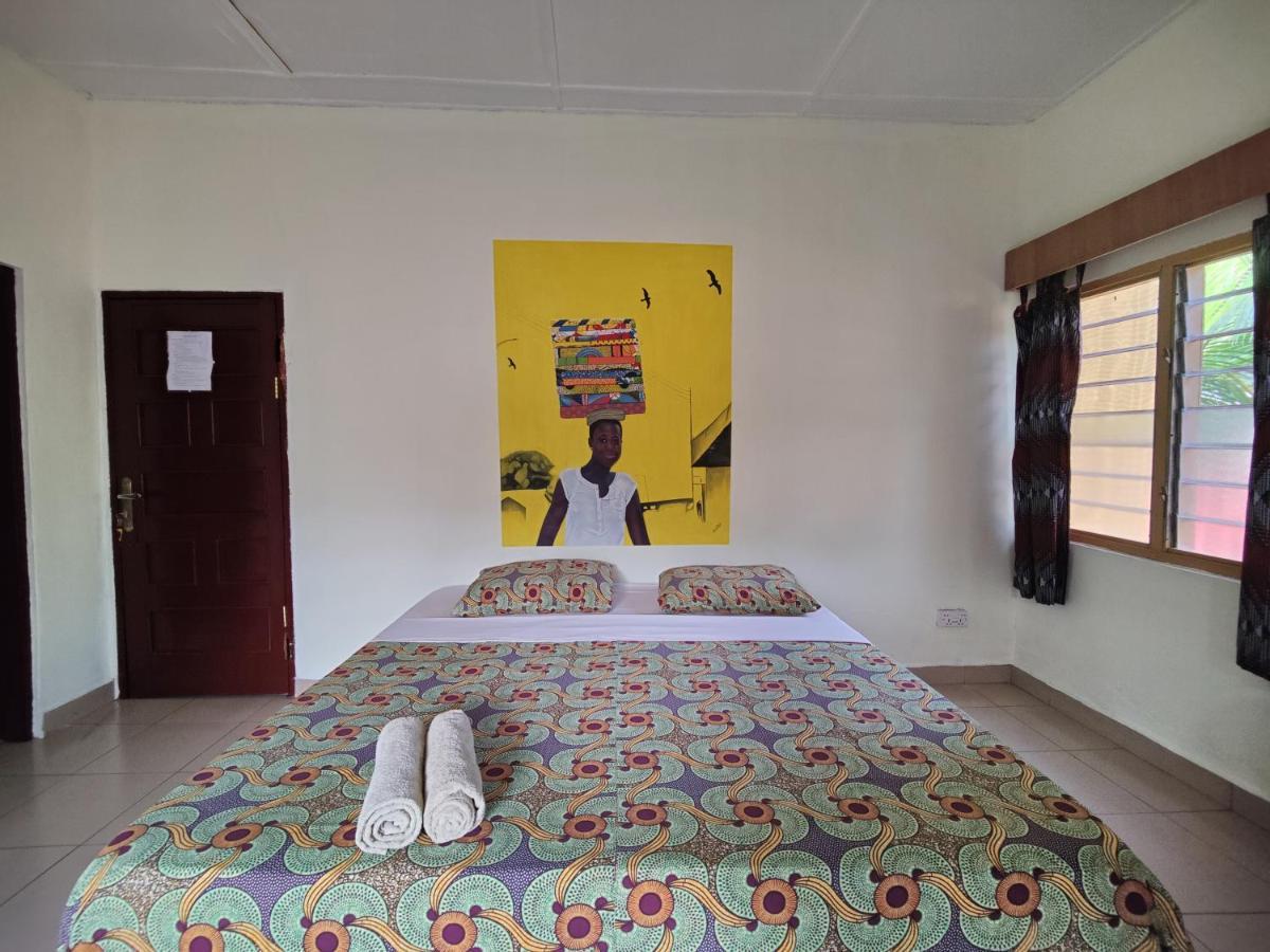 קומסי Tumi Hostel מראה חיצוני תמונה