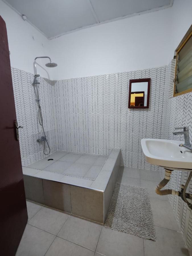 קומסי Tumi Hostel מראה חיצוני תמונה