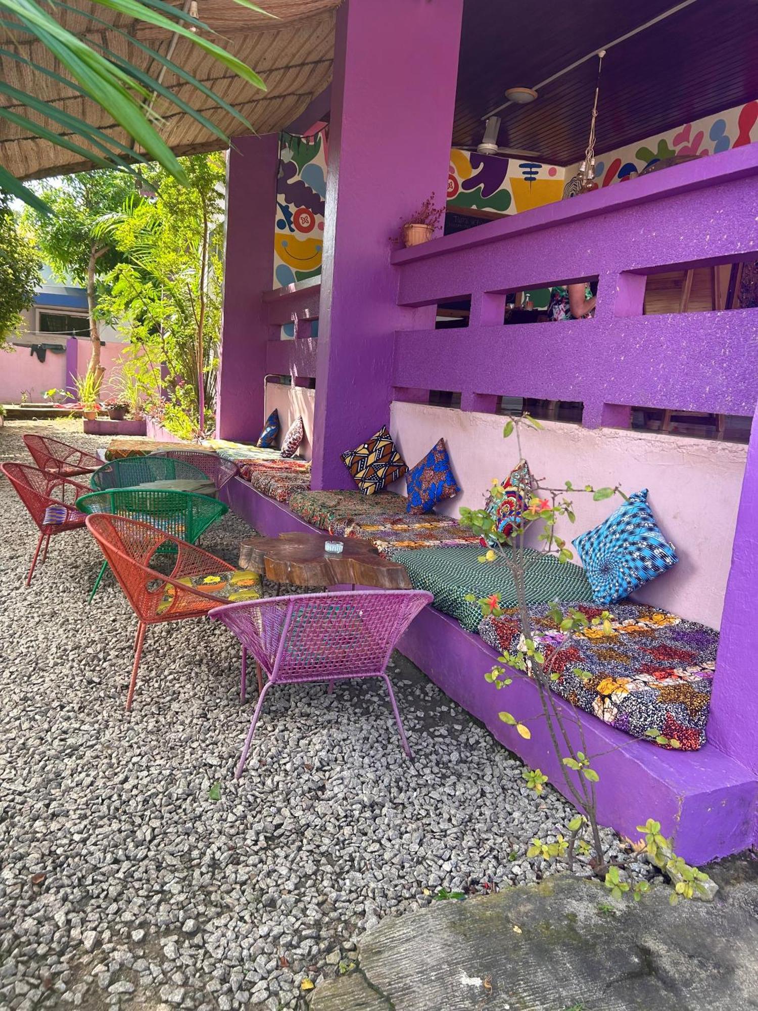 קומסי Tumi Hostel מראה חיצוני תמונה